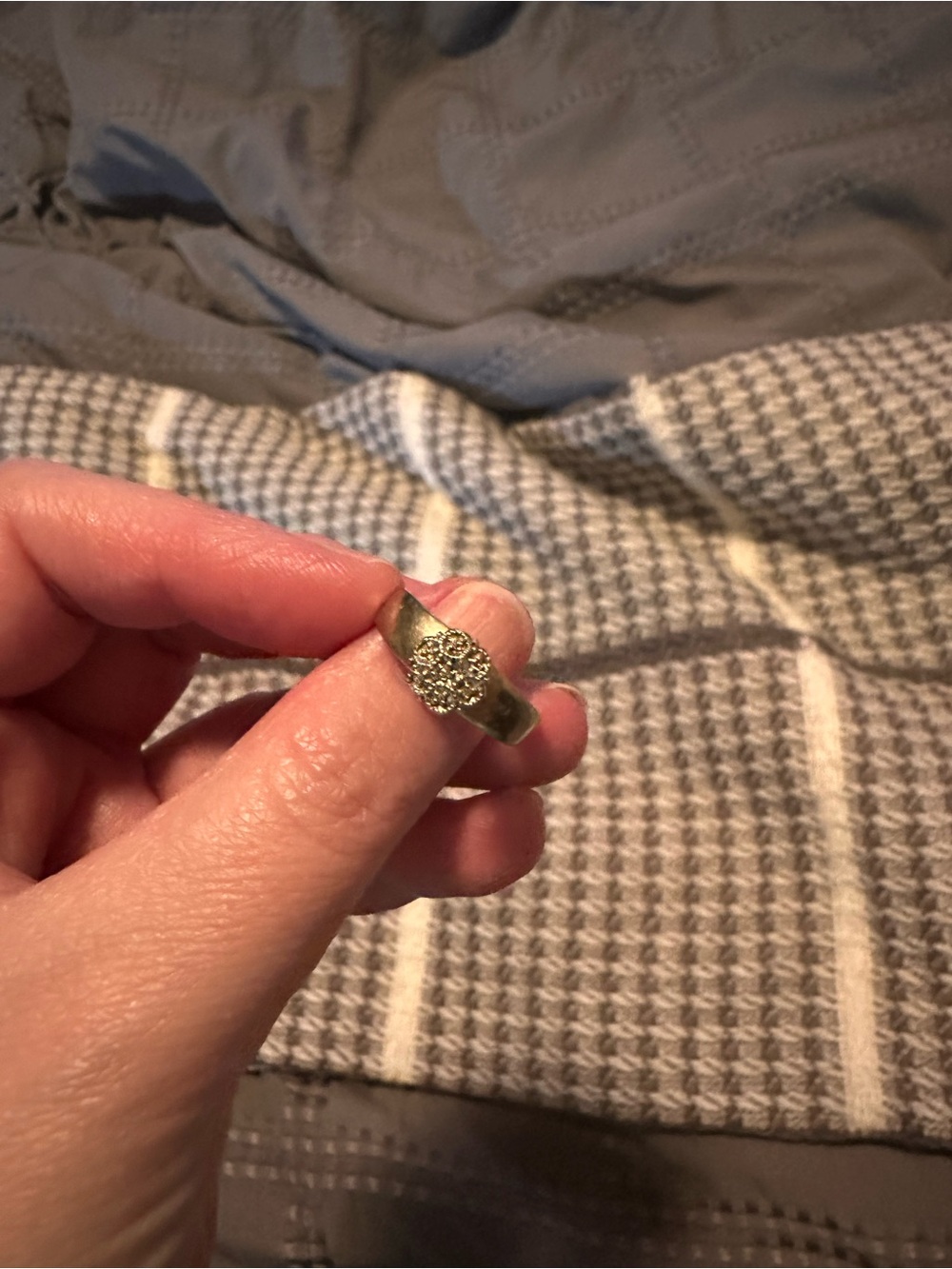 Gold Tone Cluster Stone Ring - Elegant Sparkle